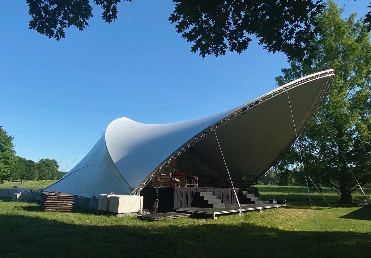 tentnology's tweet photo. Very proud to be a part of @ShawTheatre and provide our SaddleSpan S2000 Extend End for the outdoor concert stage.

📷 @ShawTheatre Photo by Andrew Broderick (2021).
#ShareYourShaw @bmocanada #tentnology #saddlespan #s2000 #extendend #concertstage #stagecover #fabricstructure https://t.co/hrYRaDkfWa