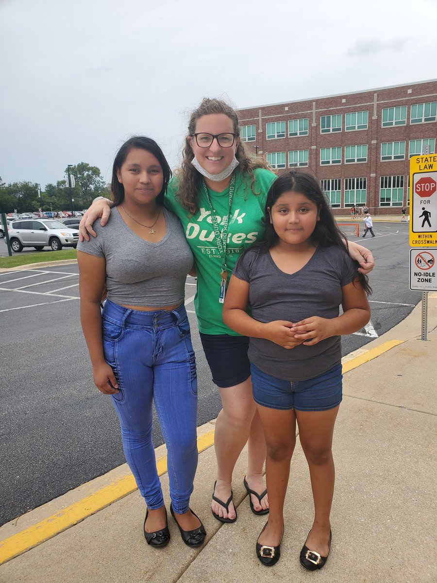 kidworldcitizen's tweet image. Back to school bash! Kicking off the year with lots of positive energy and school spirit. My new freshman was excited😊 #thisisyork #ignited205