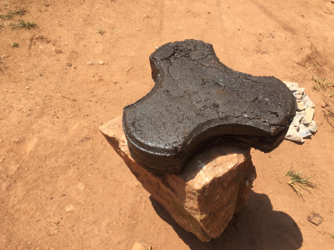 cherishaidfound's tweet photo. We hope to end the world wide problem of plastic pollution by makers pavers under our project titled @RecycleMindset and we hope to have more products through this initiative @NLinUganda @BelgiumInUganda @UKinUganda @FrenchEmbassyUg #FridaysForFuture @JaAniambossou @UNEP https://t.co/idEMPgehfI