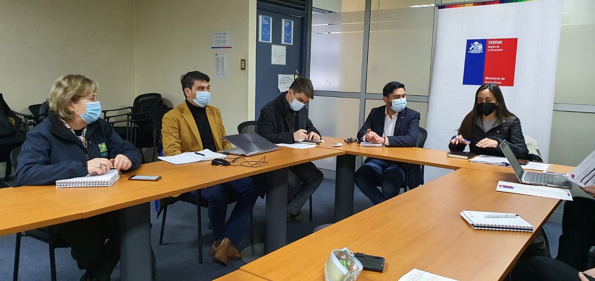 El Coordinador Zonal Araucanía <a href="/PabloPinoV/">Pablo.Pino</a>, participa en el Gabinete del @Minagriaraucan, encabezado por la Ministra @MeryUndurraga para recibir y coordinar el trabajo con el recién designado Seremi @hanscuramil y los directores de los distintos servicios del Agro de #LaAraucanía