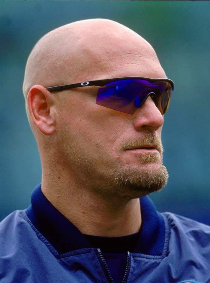 Happy Birthday to retired baseball player Jay Buhner! 