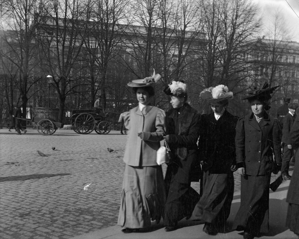 RT @wikivictorian: Four women walking the streets of Helsinki, Finland. Photographed in 1906. https://t.co/LE0z9xei0O