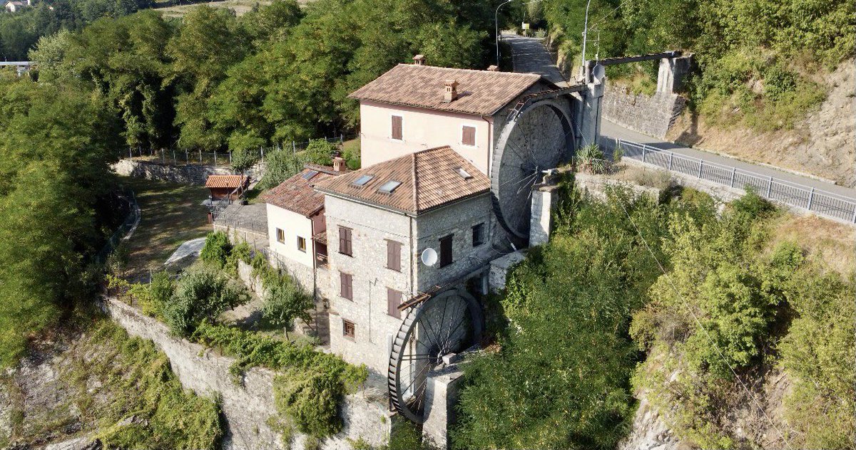 PGI_TV's tweet image. 🎥🔴ℝ𝕚𝕡𝕣𝕖𝕤𝕖 𝕚𝕟 ℂ𝕠𝕣𝕤𝕠
📍𝗢𝗧𝗧𝗢𝗡𝗘
🏘 Il Comune di Ottone si trova nella media Val Trebbia a 70 km da Piacenza e a 60 km da Genova.
#raccontiamoilbelpaese
#ottone #piacenza #emiliaromagna #appennino #liguria #genova #confine #trebbia #valtrebbia #frazioni #canoa