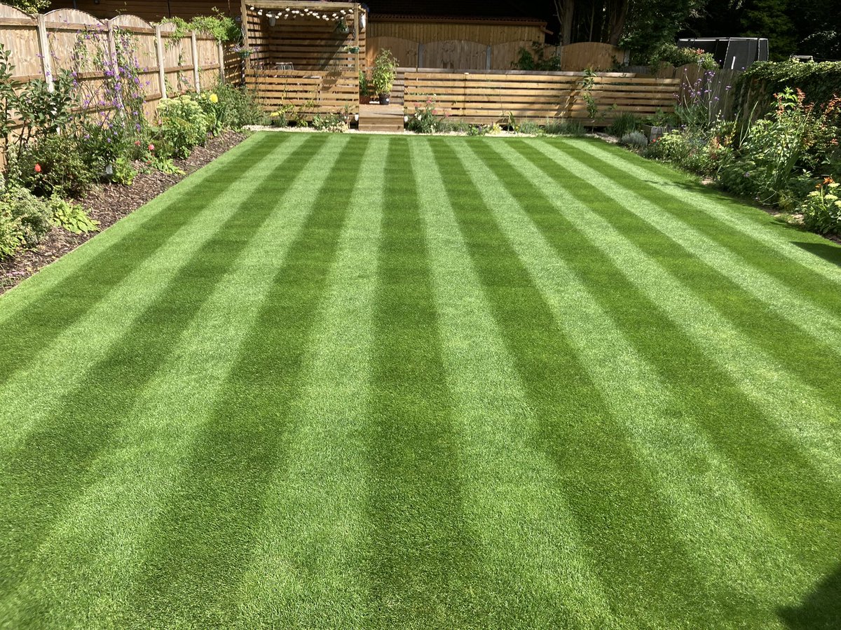 Daniel Hibbert tweet media