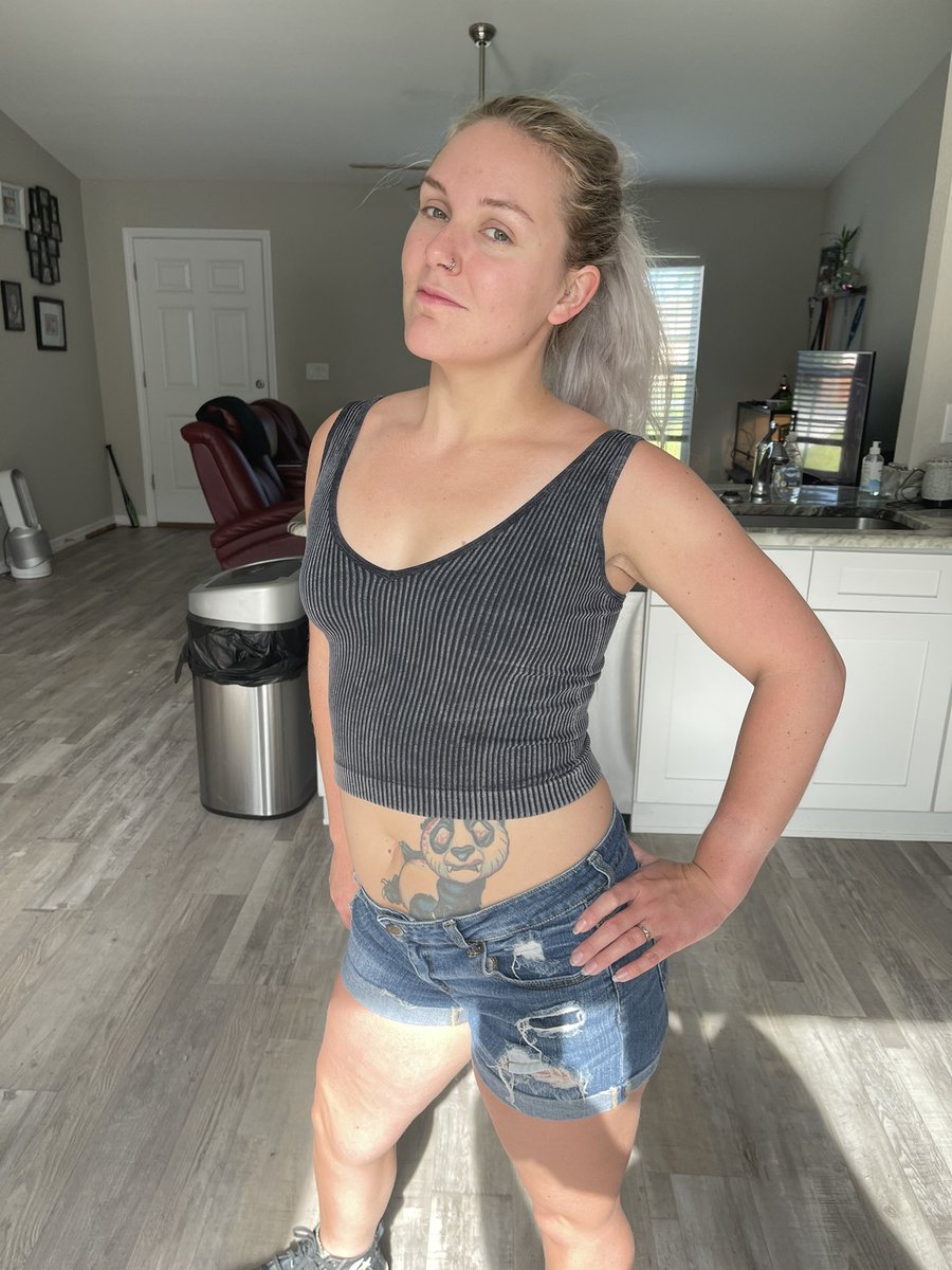 HomycydalPanda's tweet photo. Startin  the day of right #bodypositiveday https://t.co/sc5CGuqSk6
