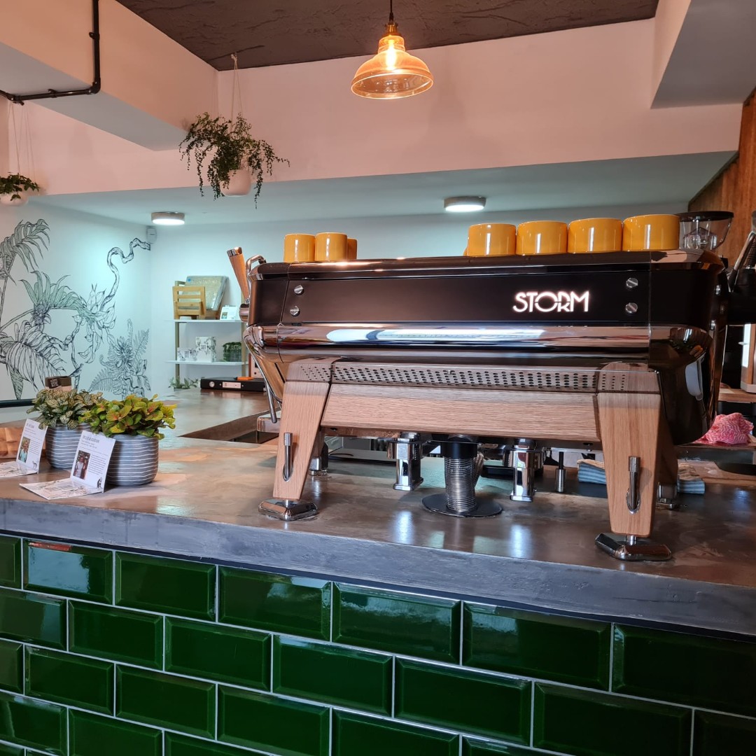 market_root's tweet photo. We took a wee trip to Santu's new Coffee Bar last week.

Tucked away in the Canongate, this is the perfect spot for a silky smooth flat white ☕

️They also boast the best pastel de nata outside Portugal 👀

Swipe for a sneak peak of their beautiful space. https://t.co/dlBDN1y7Zc
