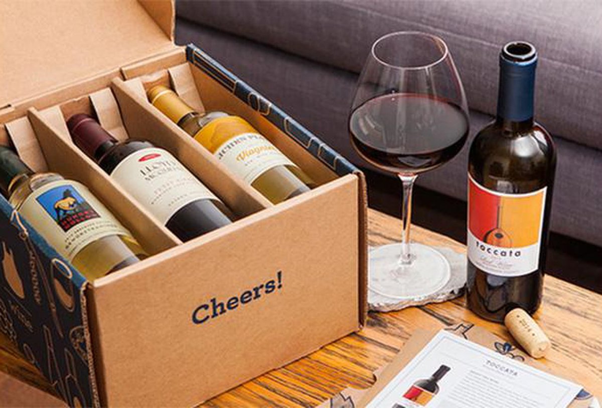 kaypackaging's tweet image. The #vintage style of the custom #wineboxes has been #trending for a long #time Many people consider this #style an indication of a great #product Here we discuss how it can #enhance the #sales of a #business 🔗gifti.me/types-of-wines…

#love #Food #nature #artist #kaypackaging