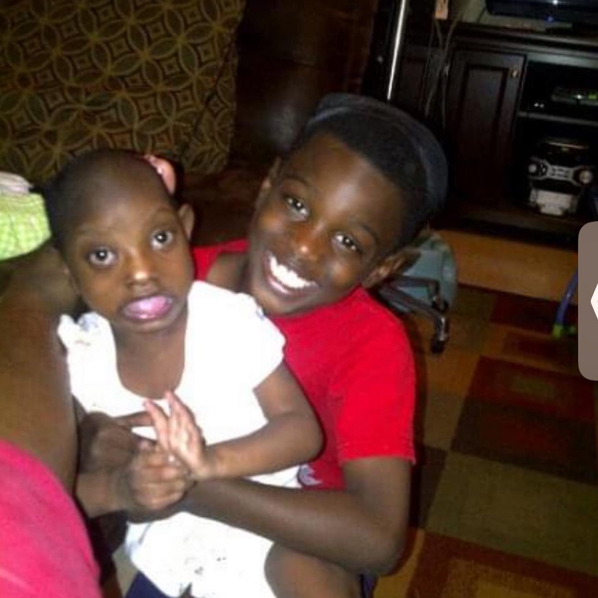 CamdenBrown7's tweet photo. Worst day of my life💔 Kaden Storm Brown I love you 5L I’m going to miss you 💔💔 Rest In Heaven all you did was put a smile on my face for real🥺 I can’t believe this man💔 I’m going to miss you forever I got you this season for real💔 #stormyworld💔 https://t.co/HOdfoCRjHm
