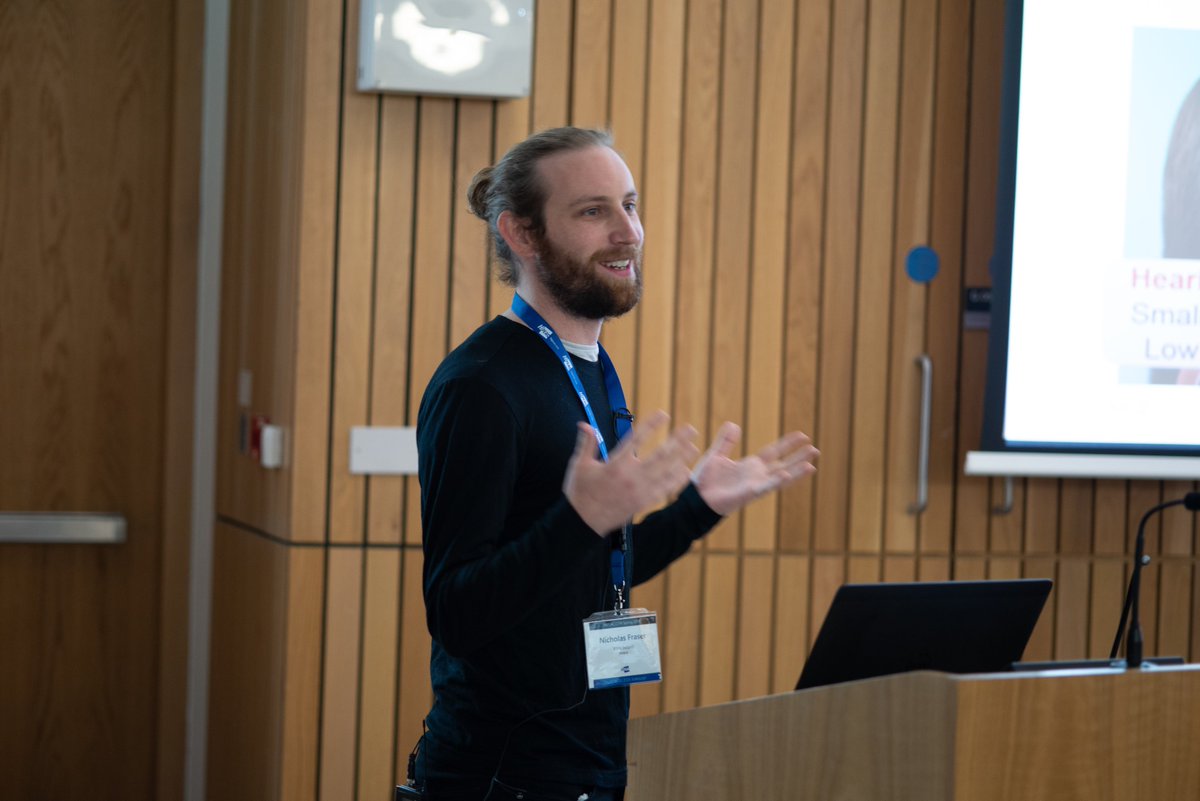 hipeac's tweet photo. At number 4, another #HiPEACTV video from #CSWSpring19 in Edinburgh. Nick Fraser discusses what @Xilinx researchers are doing on #neuralnetwork #inference on the #edge
👉https://t.co/wMCkGANUl0 https://t.co/Vh4ZxG1ikn