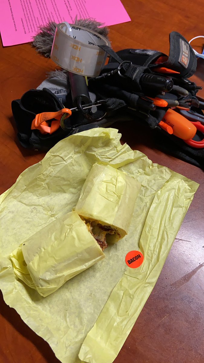 Elizabeth Bell tweet media