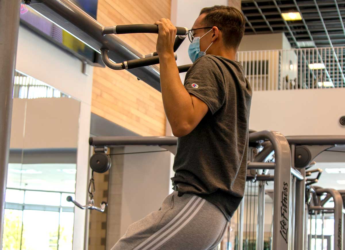 Some Friday tips to keep you motivated to get your workout in today: 1)Put your workout clothes on 2) Mix up your workout  3) Put your workout time in your calendar 4) Ask a friend to join you 5) Reward yourself!

—- #UCRSRC #UCR #UCRRecIt #fridayfeeling #fridaymotivation