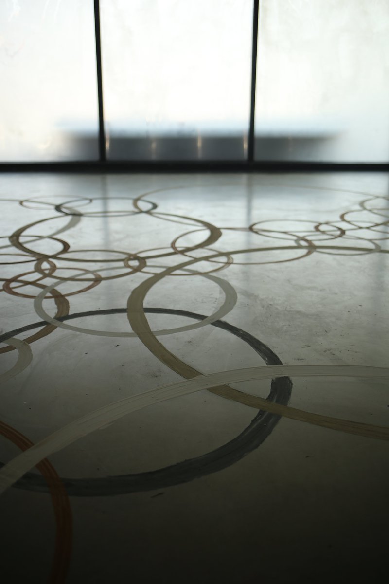 Rendez-vous samedi 14 août pour le Vernissage de l'exposition "Ethersection" de Philippe Charles @philtasman en collaboration avec @laetitiabourget 
Plus d'informations sur la-cuisine.fr/ethersection/

#ethersection #duoartistique #philippecharles #escargots #vitrauxaulevain