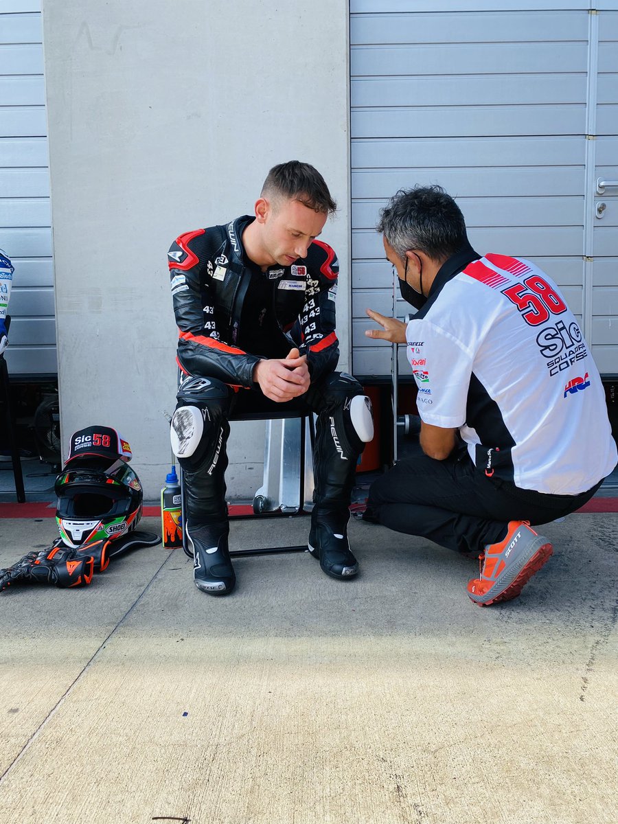teamSic58's tweet photo. FP2 🔋
@Valtu43 🅿️17 (1:38.345)
#ÖsterreichGP 🇦🇹 #redbullring 
#ongettasilk #sic58squadracorse #SV43 #MotoE #ongetta #MotoGP #Sic58 https://t.co/HtpxQa5GeI