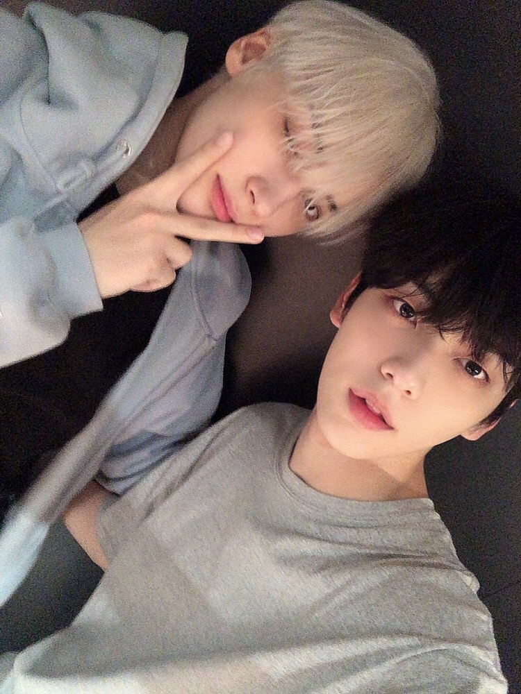 expectedbye's tweet image. QUEEEEEEEEEEEEEEEE