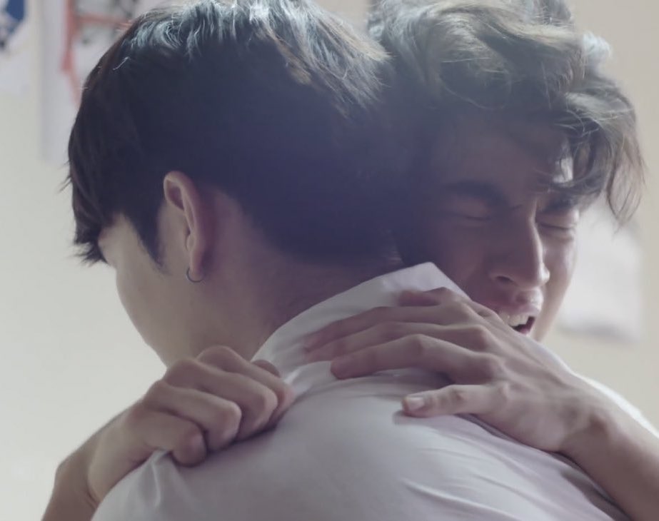 “don’t go. don’t leave me”
“i’m not going to leave you. i’m here”

Rerun TharnTypeEP2
#หวานใจมิวกลัฟ