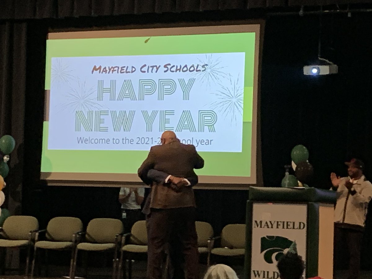 WildcatMHS's tweet photo. “Hope in we” - Dr Barnes #WildcatPride #WildcatFamily https://t.co/JdvvqlbSCN