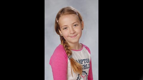 UbbeLothbrok17's tweet photo. Ett litet mördat barn: "värderas till" 100 000 kr. 😢

Den andre är en grov våldtäktsman, vars "lidande" p.g.a. åldern 17 år i stället för 18 år, i fängelset får ett "värde" på: 900 000 kr(!) https://t.co/iKNpLwa5oa