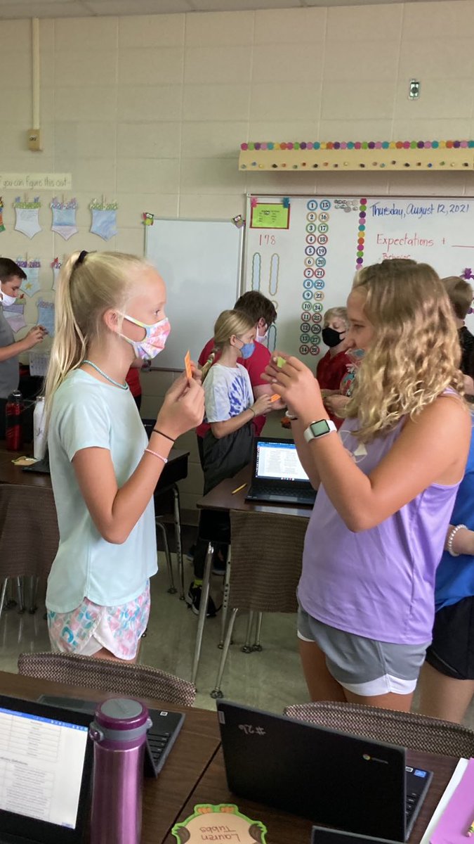 AmandaBrown456's tweet photo. See what they found- Walking SS Vocabulary Scavenger Hunt @CISWildcats #wildcatnation https://t.co/0ANKNWkHph