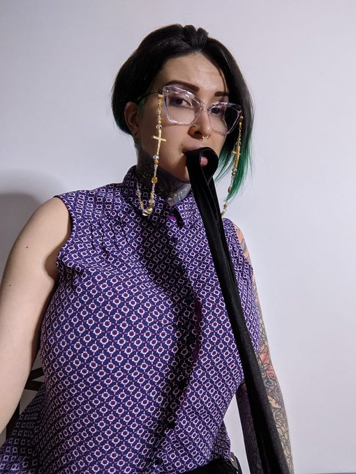 Watch Ariane Saint-Amour's leaked NSFW photo on TwXstars