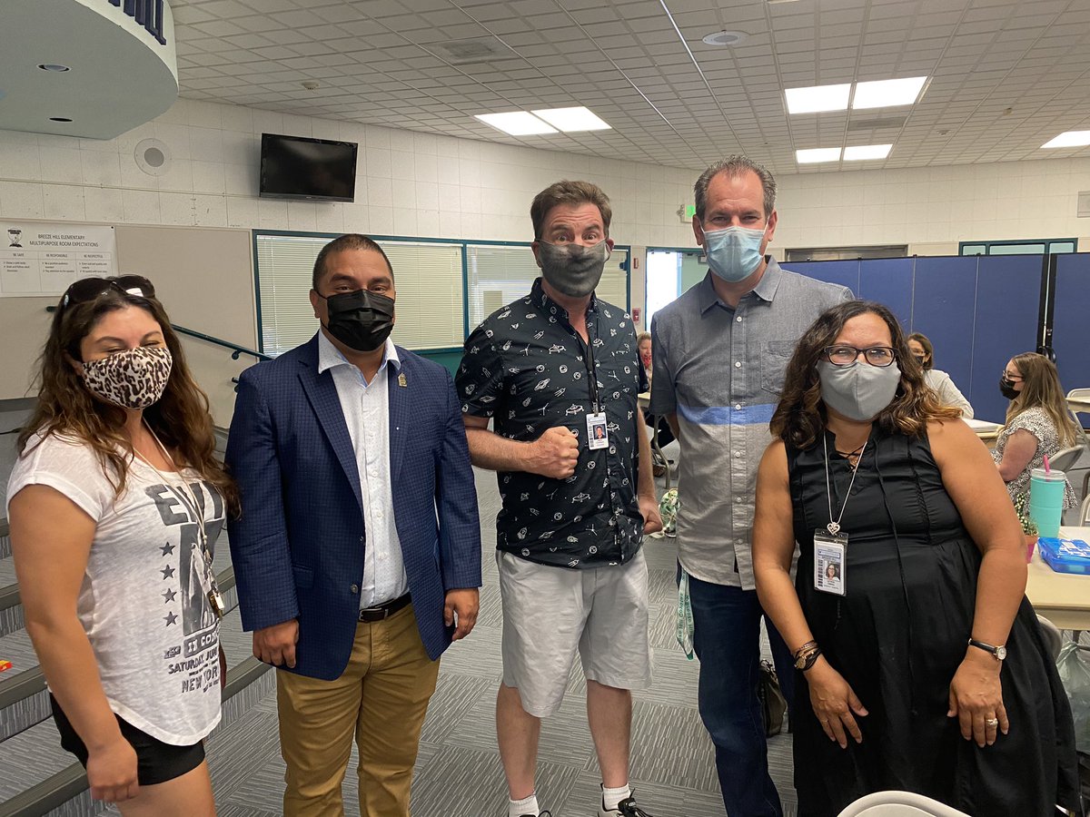 Board President Vargas welcomes <a href="/BHCoyotes/">Breeze Hill School</a> teachers and staff back to school today.