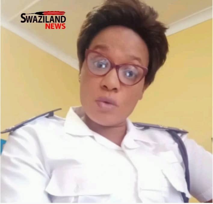 POLICE OFFICER REVEALS: Soldier threw 14 protestors into fire alive at Brewery. swazilandnews.co.za/fundza.php?ngu…