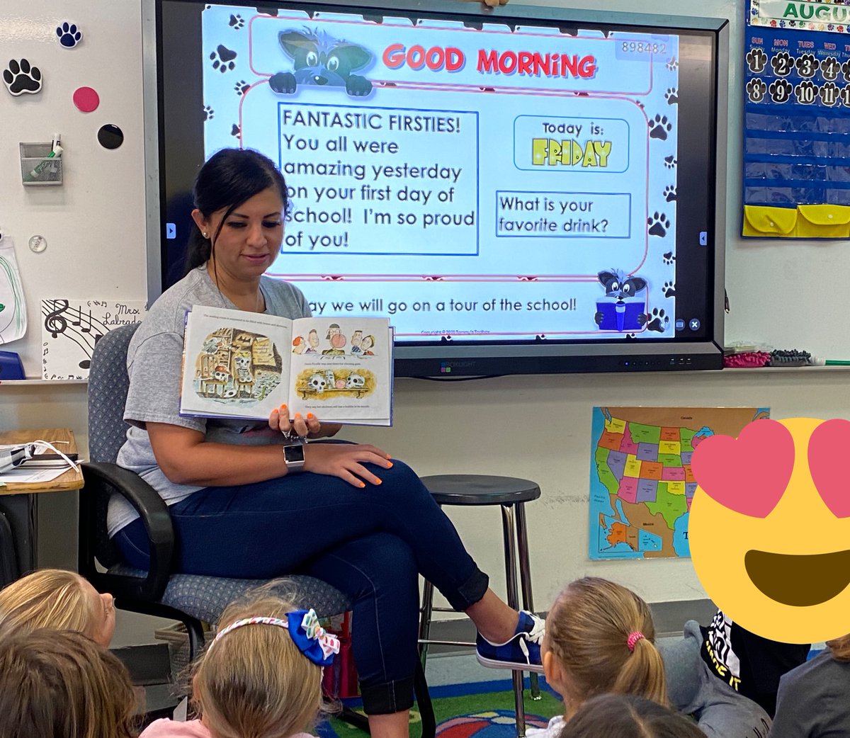 BL_ESL_LISD's tweet image. What a treat to have @Karla_Stewart23 read to the litter today! 🐶 The kids enjoyed Principal from the Black Lagoon! Thanks, Mrs. Stewart! We love you! ❤️ @LagoVistaISD