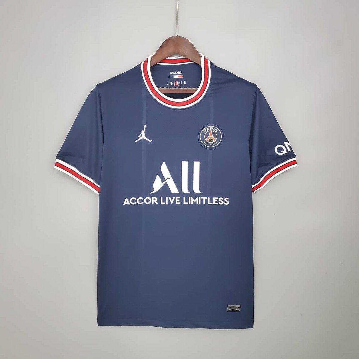 picksania's tweet photo. Si #messi Anota 2 goles el dia que debute con el #psg 

voy a regalar esta hermosa jersey entre los que den RT a este twett

para participar INDISPENSABLE QUE ME SIGAS EN TWITTER https://t.co/vp5VVVtGyi