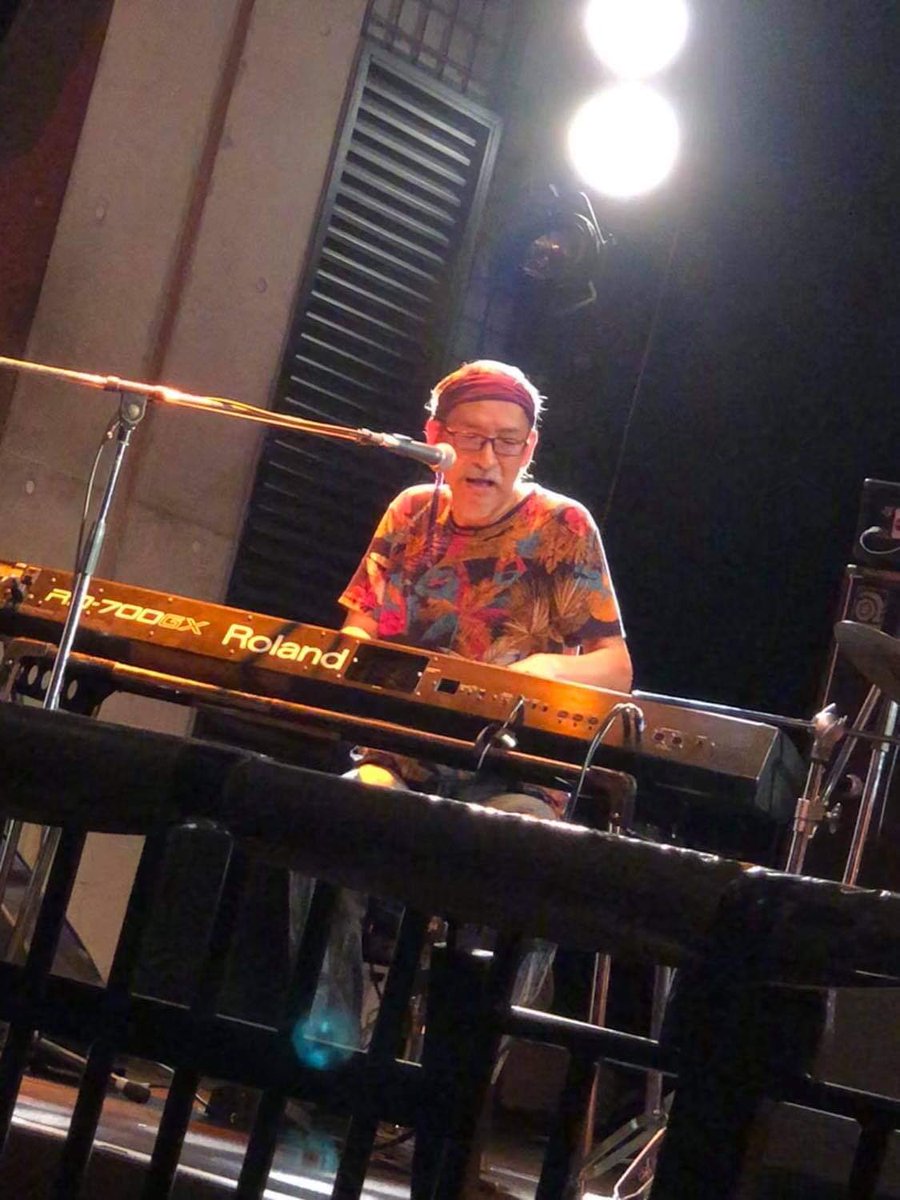hiroshidechu55's tweet photo. 8.13 Fri. NEW ROCKの軌跡!in 京都①
いつもYouTube配信動画等でお世話になっているDotchysさん(ゆゑん)カッコ良かったです❣️😊
#NEWROCKの軌跡 #京都 #kyotomuse #dotchys #ゆゑん https://t.co/DdYSsXK2N3
