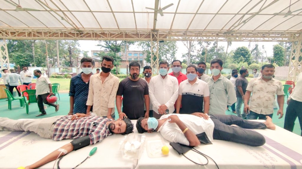 SwarupDas_Bls's tweet photo. #LongLiveDada
A Blood Donation camp was organised as a mark of tribute to our loving "DADA", late Shri Arun Dey former MLA of #Balasore.
Thankful to all the donors who came forward for this noble cause.
Let's follow the ideology of "Dada" &amp; do good for our society.
#ArunDey https://t.co/to3ss7EU1F