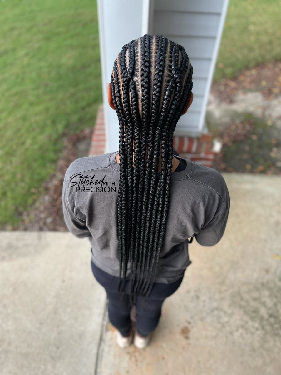bonafidecutie's tweet photo. 🥶🥶
August &amp; September Booked

#stitchedwithprecision #montgomerybraider  #knotlessbraids #feedins #stitchbraids #feedinbraids #tribalbraids #menbraids #protectivestyles #twolayerbraids #layerbraids #myasu #myaum #troyu #bamastate #minifeedins https://t.co/UhcK1duv4x