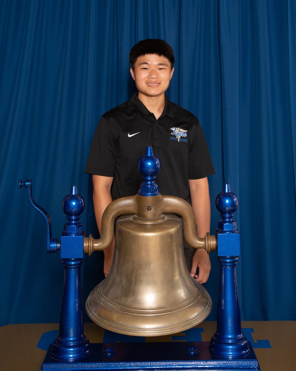 #RockSportsMed BIO BLAST!
 Kevin Liu
🎓’23
Second Year
Career Choice: Neurosurgeon