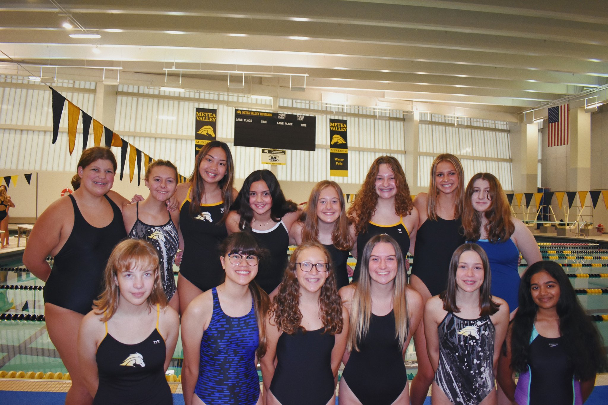 MVHS Girls Swimming&Diving on Twitter "Class of 2025 at team pictures