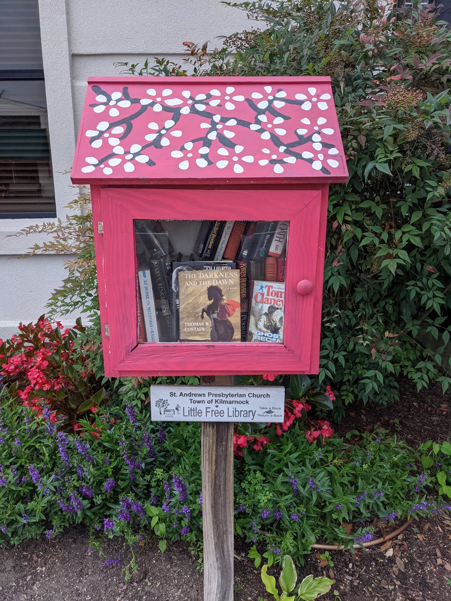 ILAToday's tweet photo. We love stumbling across a @LtlFreeLibrary when traveling. Where have you found a #LittleFreeLibrary?
#ShowUsYourLibrary https://t.co/M9XdrdaGZe