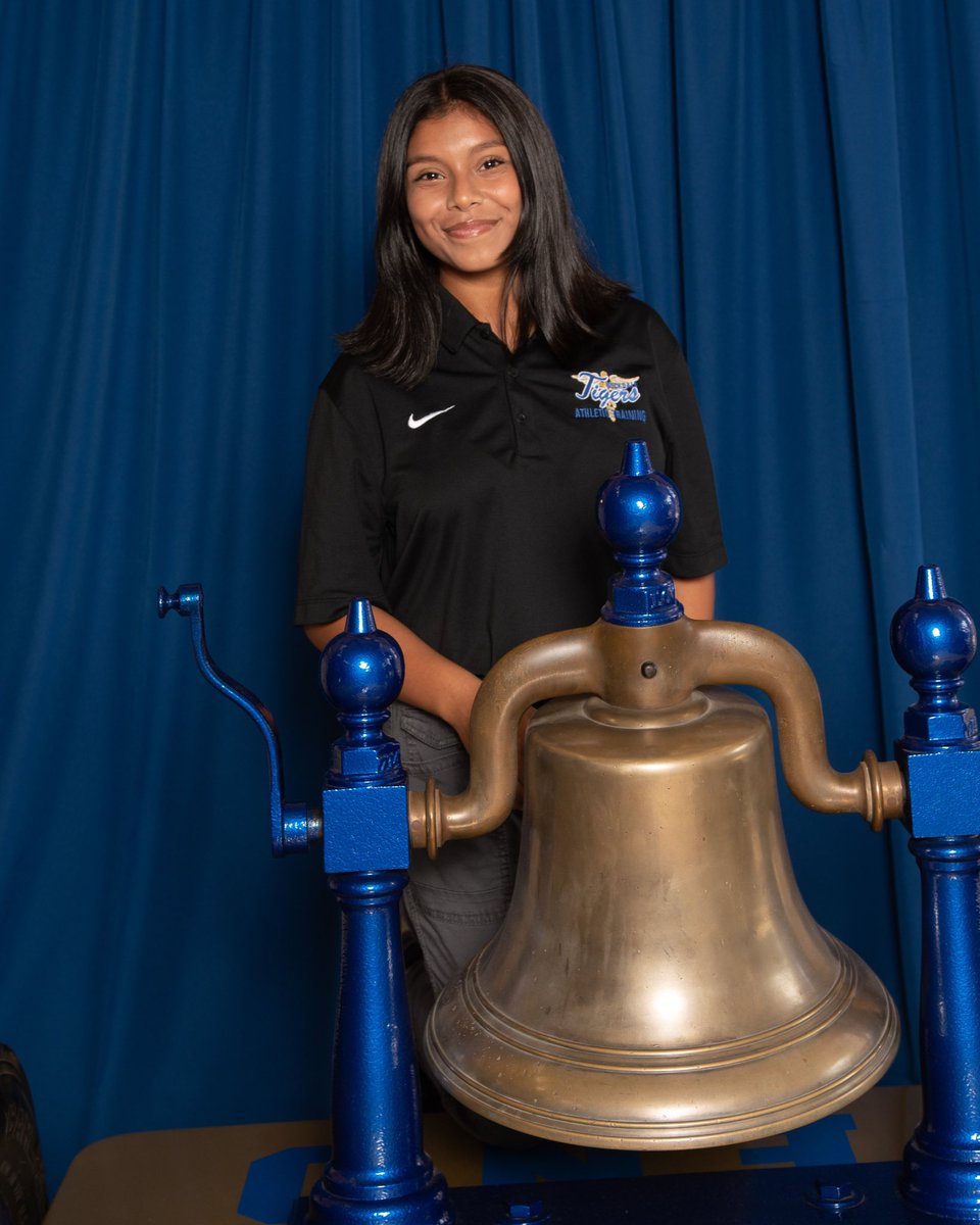 #RockSportsMed BIO BLAST!
 Yalda Martinez
🎓’23
Second Year
Career Choice: TBD