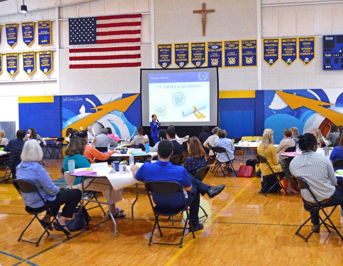 suatoledo's tweet photo. Not only will our Arrows benefit from @LeadershipProg, but all SUA faculty and staff members will as well. We participated in a leadership training with @CencaLisa and @JulieCarrier with takeaways that all teachers can use in all of their courses! https://t.co/SXuiLFF2WC