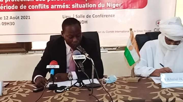 rasapres's tweet photo. #Niger  dans le cadre de ses activités de diffusion du DIHet des droits Humains le RASAPRES DIH DIH commémoration du 72ème anniversaire de l'adoption des conventions de Genève du 12Août 1949.
 Thème< la protection des personnes déplacées internes en période de conflits armés https://t.co/5unZddaZL8