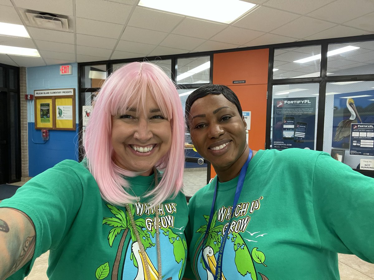 weese_kim's tweet photo. #WigsInTheLibrary is in full effect @PIEpelicans!! Loved my first week back to school! I have the best Pelican Peeps!! π§πΌββοΈπ #FriYAY @d_watson26 @FeliceBagley My BFF Rachel is back with us!!! ππ»ππ»ππ»ππ» https://t.co/ZMBo7igVAP