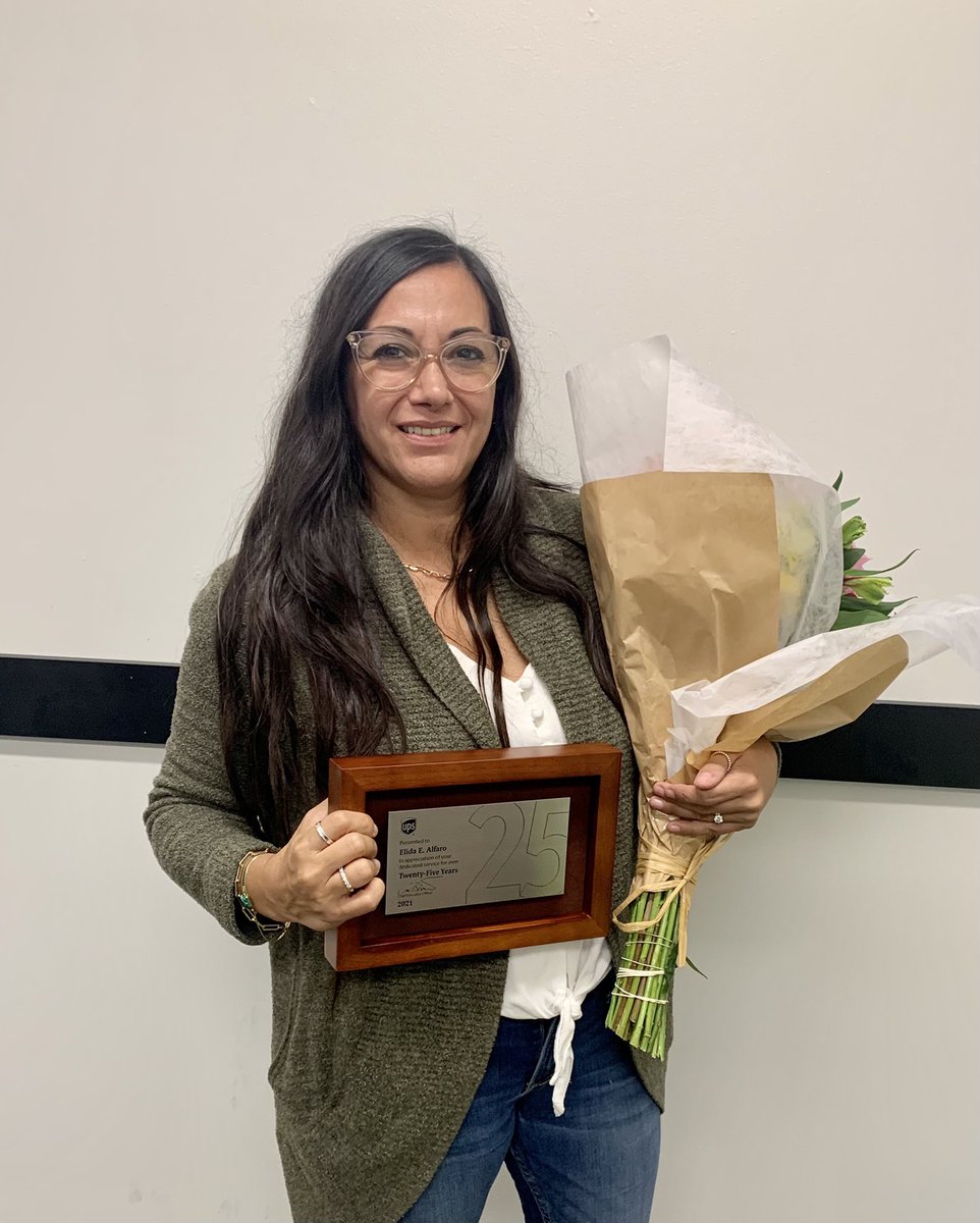 Congratulations to Elida Alfaro on 25 years of service 🎉🎉🎉 Thank you for all you do 🎉🎉🎉