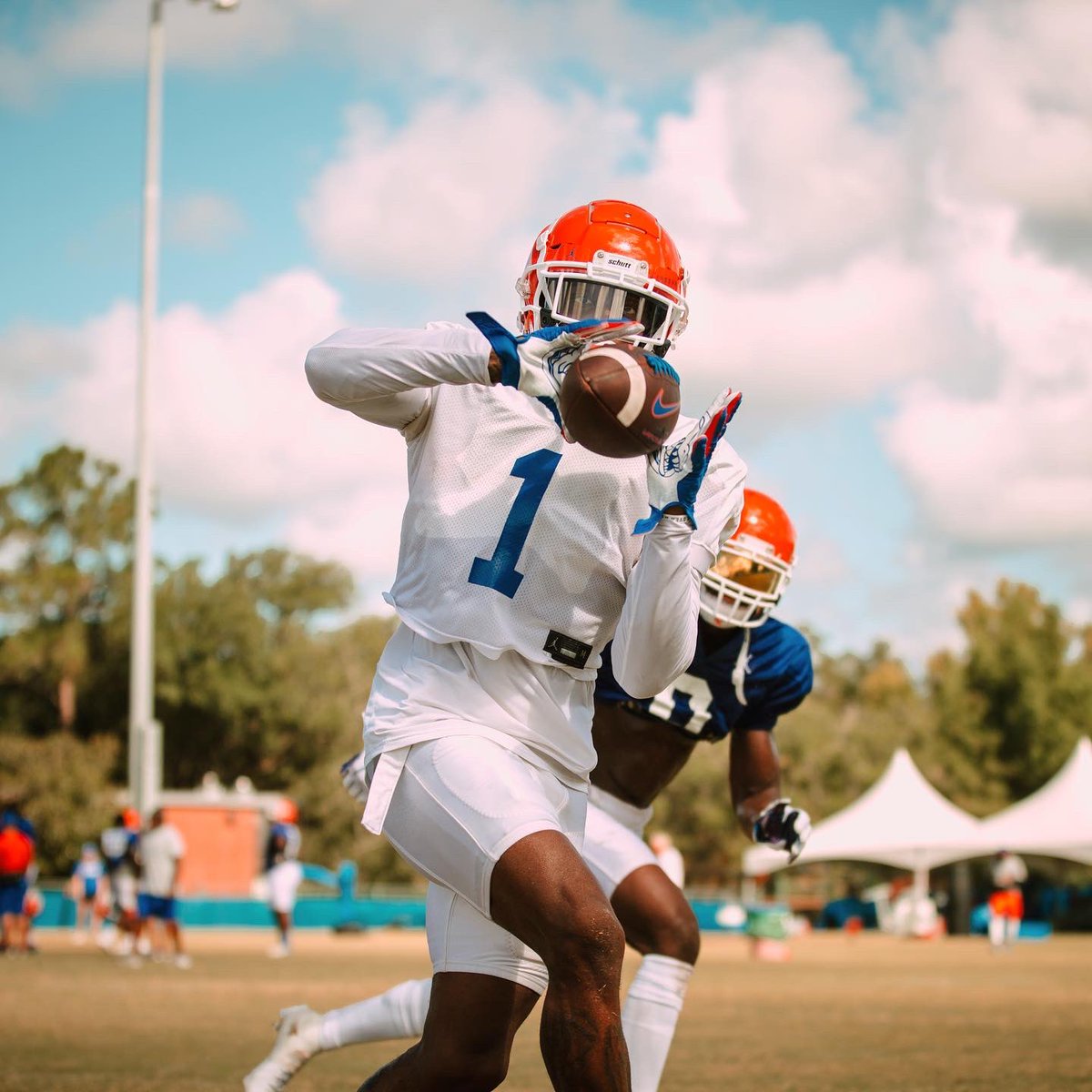 GatorsFB tweet picture