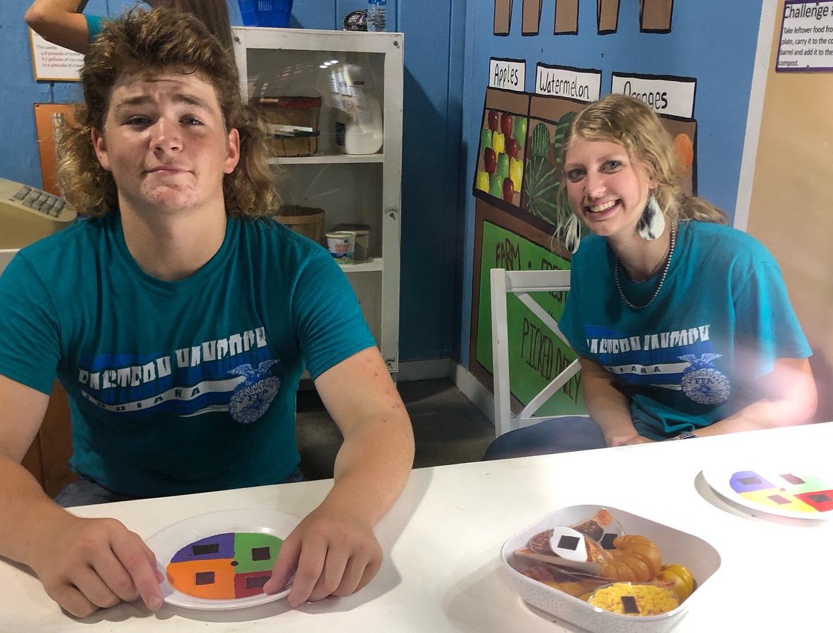 EH_FFA's tweet photo. Was a great day with our fellow D8 FFA members in the Indiana FFA Pavilion at the great Indiana State Fair! EH FFA members had the opportunity to teach fairgoers about the farm to plate journey our food takes, making nutritious meal choices, and facilitated some STEM activities! https://t.co/CinlnEKtoX