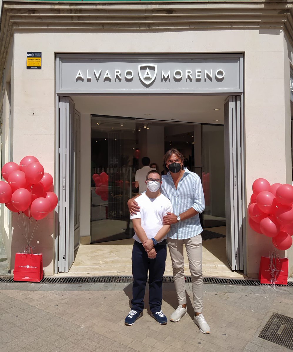 Nuestro enorme agradecimiento a la firma de moda  Álvaro Moreno por apostar por las personas y querer contar con Victoriano en su plantilla de Jaén desde la inauguración de su nueva tienda.  Enhorabuena!!!!
<a href="/alvaromoreno/">Alvaro Moreno R.</a>
@downespaña <a href="/downjaen/">DOWN JAEN-PROVINCIA</a> #IncorporaFundlaCaixa, <a href="/FundlaCaixa/">Fundación ”la Caixa”</a>