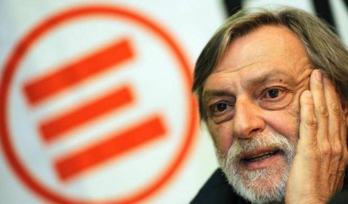 Oggi ci lascia un grande UOMO. Senza #GinoStrada il mondo sarà un posto peggiore. Ma la sua creatura, #Emergency continuerà a salvare vite in scenari di crisi e a promuovere la pace, l'uguaglianza e la solidarietà.