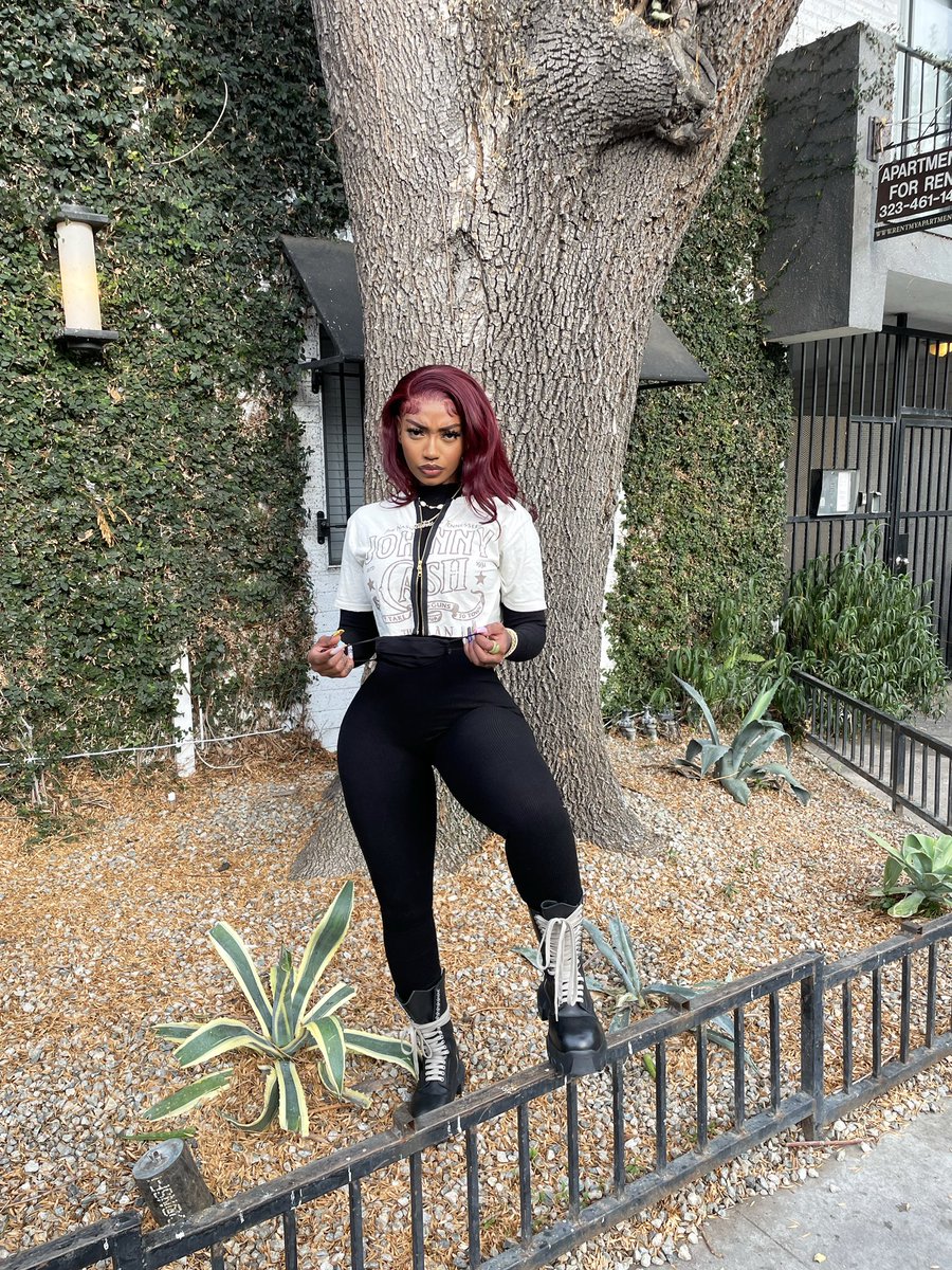 Jadakingdom's tweet image. 😷