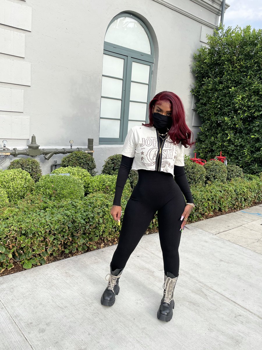 Jadakingdom's tweet image. 😷