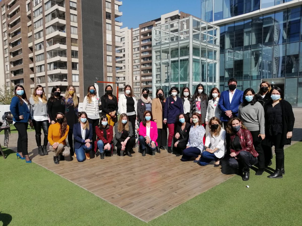 laNicolin's tweet image. Gracias por esta tremenda experiencia. Es un orgullo pertenecer a la 3ra generación de #WomeninEnergy👱🏻‍♀️⚡️y tener la oportunidad de compartir con este increíble grupo de mujeres 🙌🏻 Excelente #LetsFun organizado por @WEC_Chile y @DeloitteCL