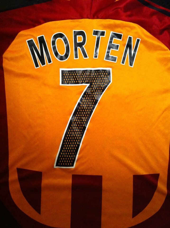 MortenKock's tweet photo. @OleSalling Vi er også et par danskere der gerne ta’r en for @GalatasaraySK vs @Randers_FC #hestene
#cimbom https://t.co/4nL8q35QU8