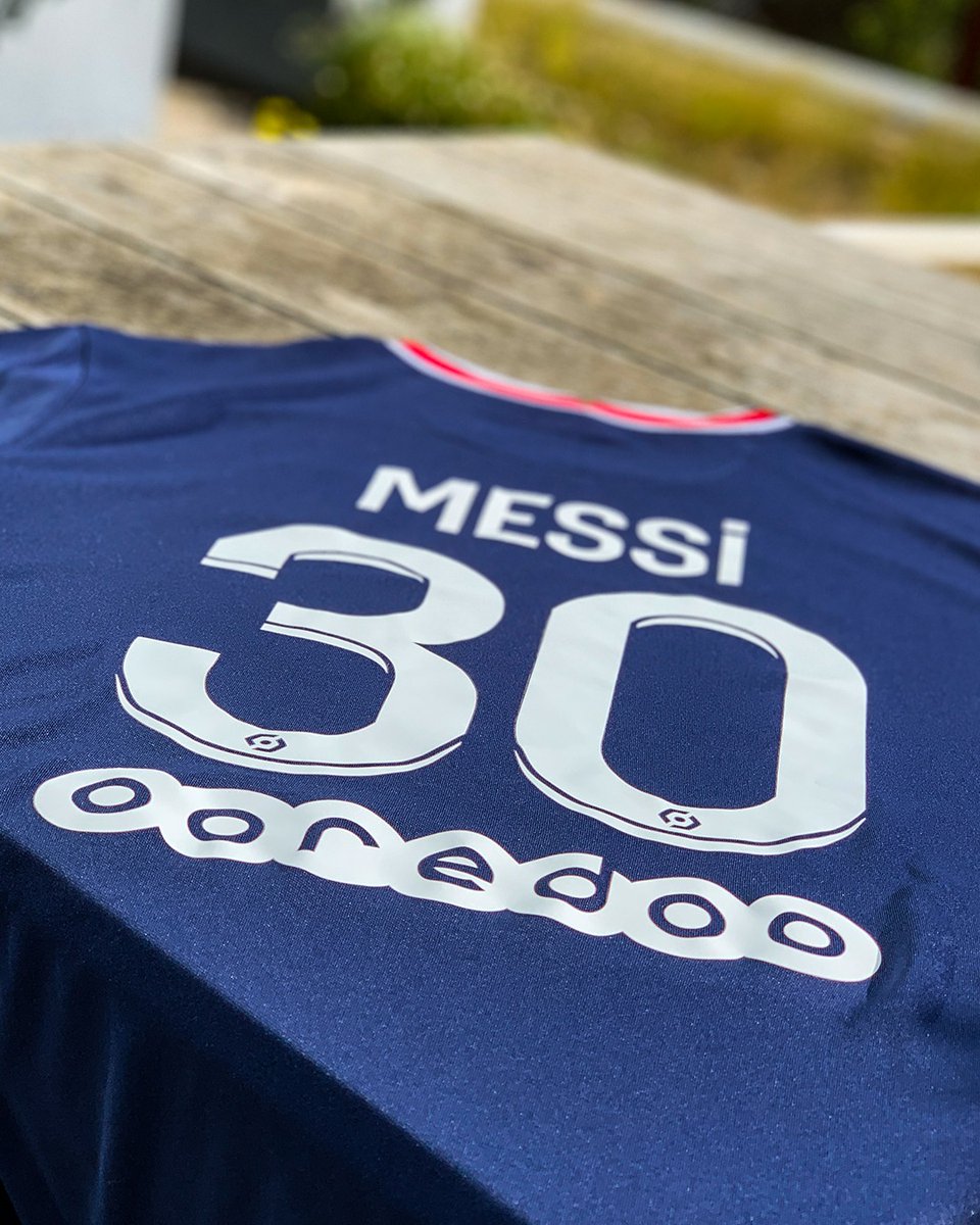 👕 ¡SORTEAMOS LA CAMISETA FIRMADA DE LIONEL MESSI! 🔥 ¿Qué hacer para ganarla? 1. Seguir a @PSG_espanol 2. Dar RT a este tuit 3. Buena suerte ¡VAMOS, PARIS! ❤️💙 #PSGXMESSI