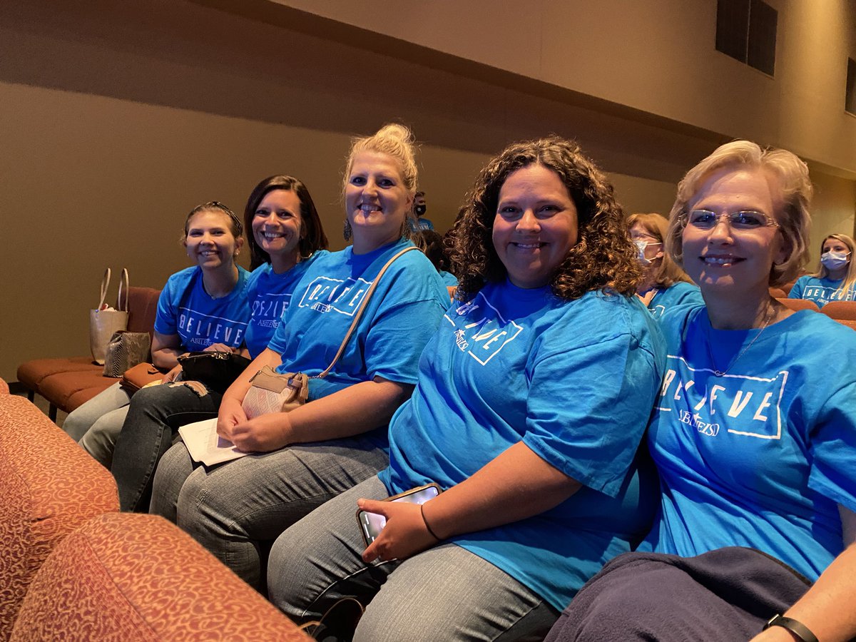 kimferg127's tweet photo. Thomas Texans are ready for Convocation 2021!
#BelieveAISD #AbileneISDConvocation https://t.co/9wPGhLbbln