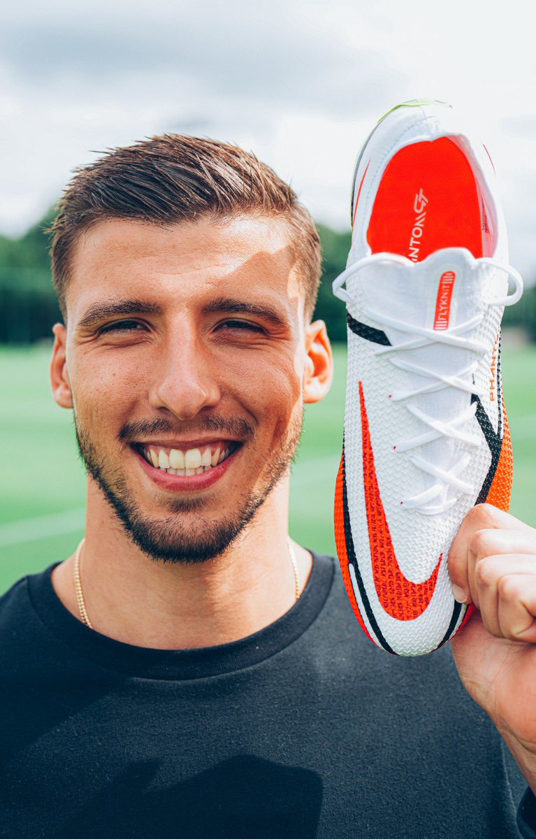 rubendias's tweet photo. Let’s start the new season with my new Phantom GT2 ⚽️🔥
#teamnike #motivationpack @nikefootball https://t.co/ve1QnBZoBo