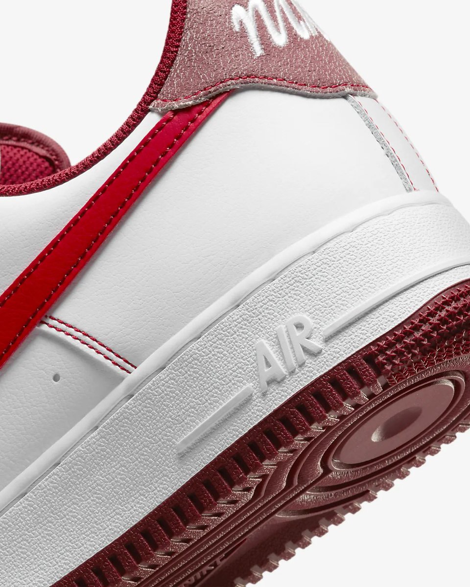 snkr_twitr's tweet photo. Nike Air Force 1 ‘07 First Use ‘White/University Red/Sail’ restocked in most sizes 

Nike US https://t.co/KC3QmSf3dQ
SnipesUSA https://t.co/lFtodhRx7K

#AD https://t.co/PZR2S0IBk9